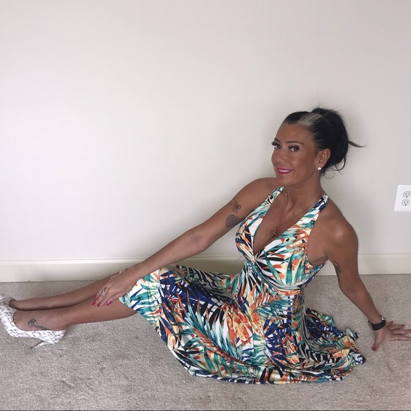 Jacqueline Studio Women’s tropical dress - Picture 9 of 10